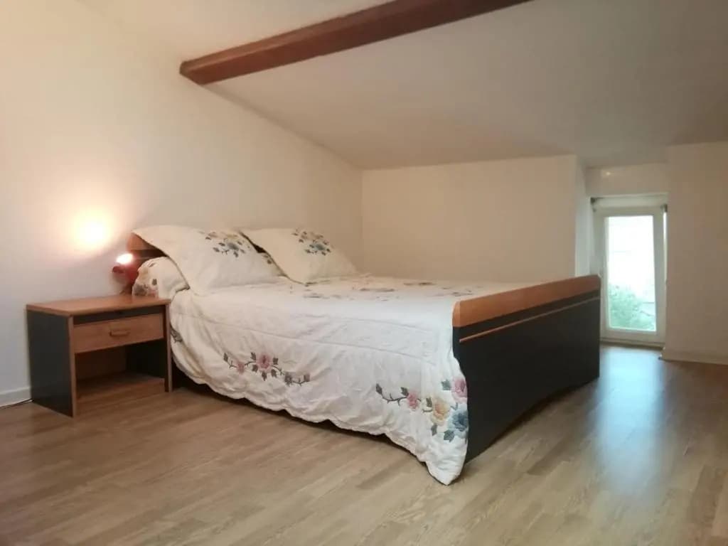 Studio mansardé à Oyonnax - Photo 5