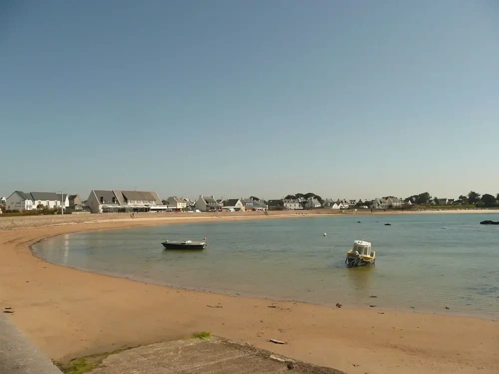 Apartment in Lilia Near Sandy Kastell Ac'h Beach - Photo 1