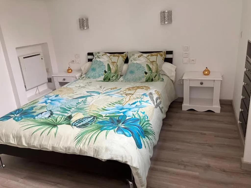 2 pièces rez-de-jardin dans maison avec piscine - Photo 4