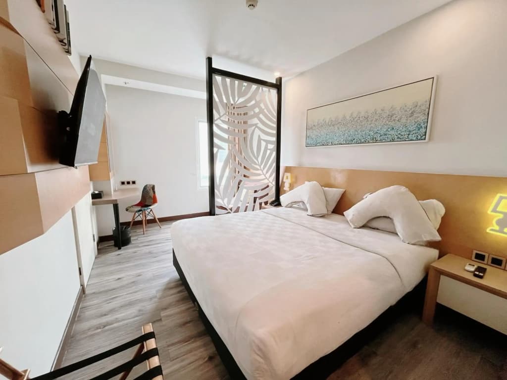 Hotel Lancaster - Photo 4