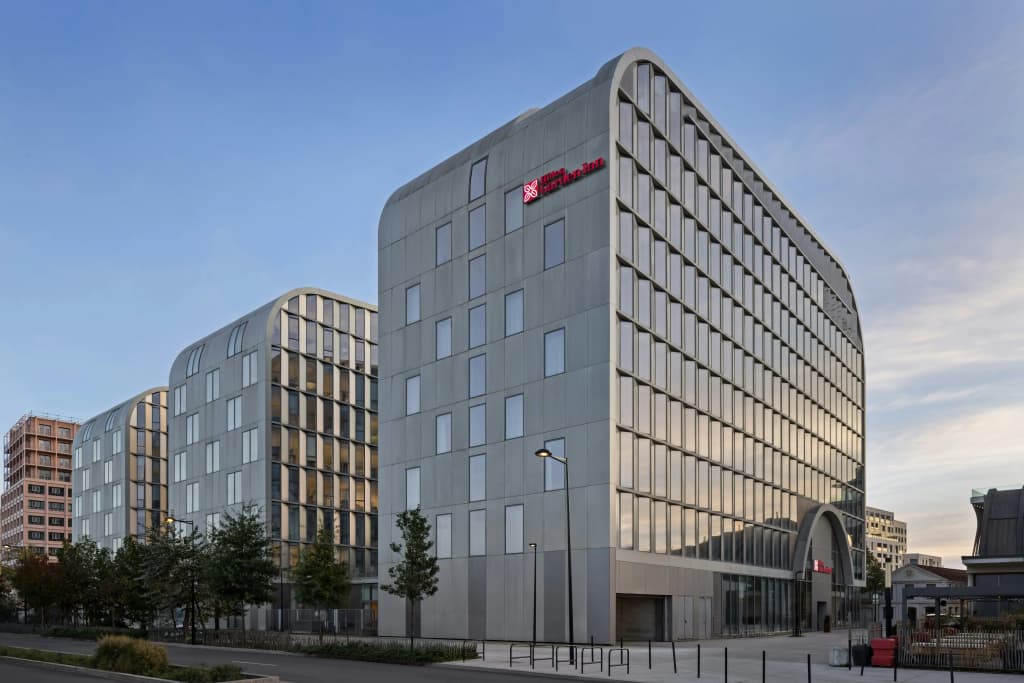 Hilton Garden Inn Bordeaux Centre - Photo 1