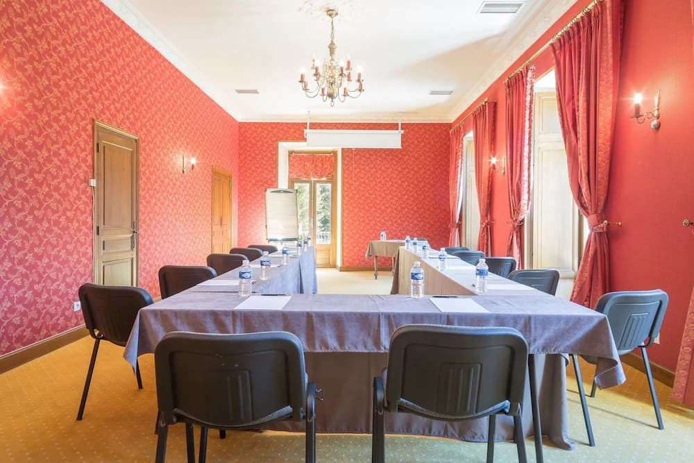 SOWELL HOTELS Ardeche - Miniature 8