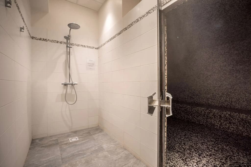Best Western Plus Hostellerie du Vallon - Miniature 8