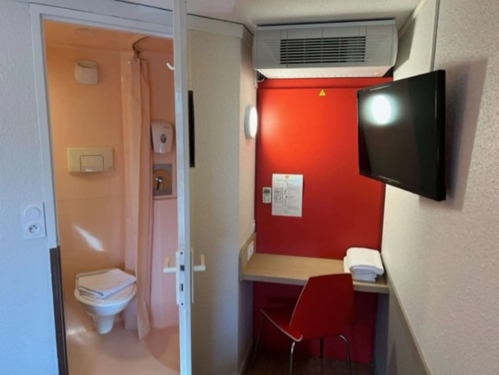 Premiere Classe Blois Nord - Miniature 7