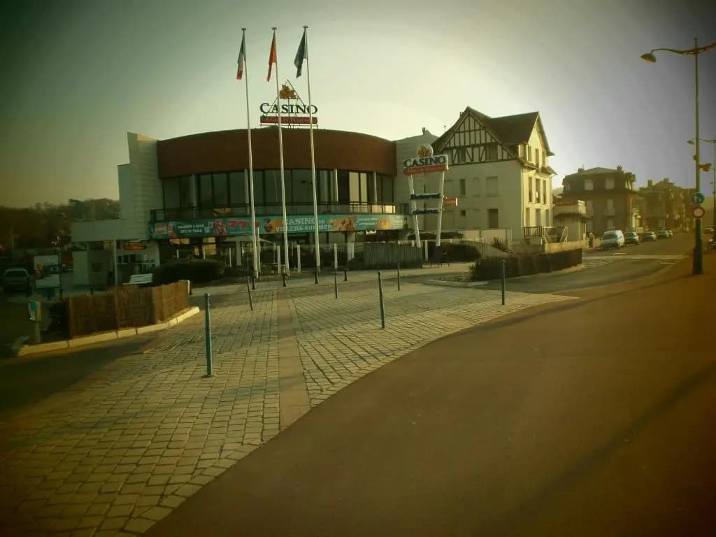 Au Normand - Photo 1