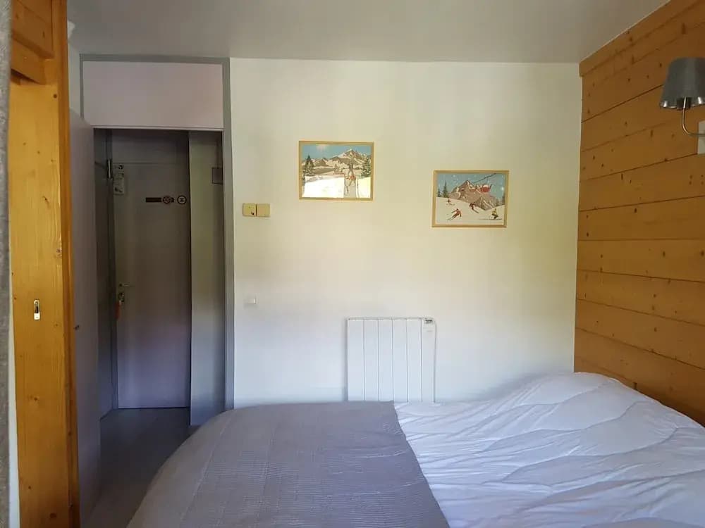 Studio in France With Ski Slope Access - Photo 2