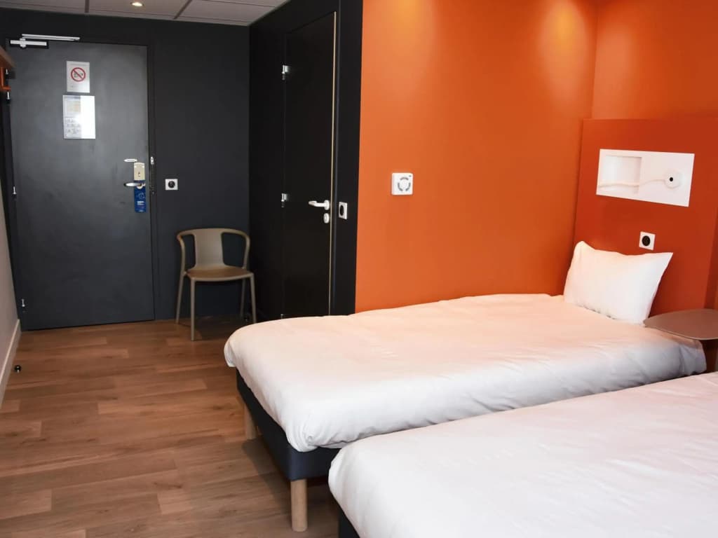 ibis budget Langres - Miniature 6