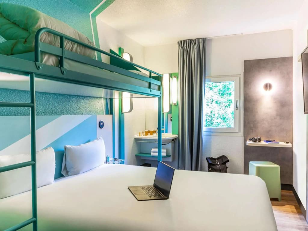 ibis budget Marne la Vallee Chelles - Photo 2