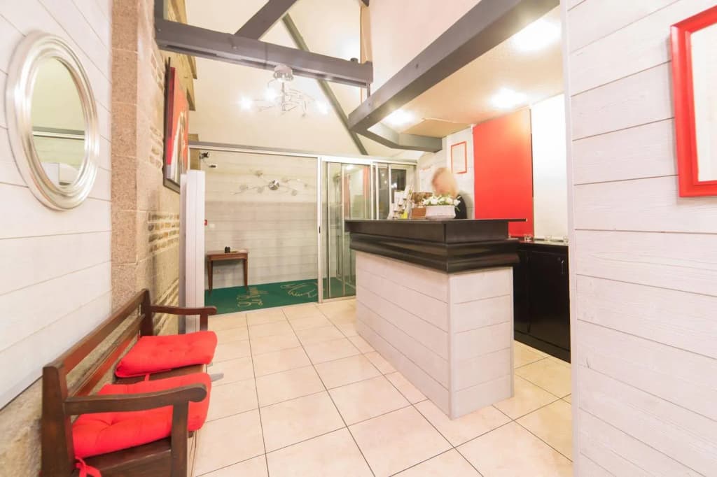 Brit Hotel Le Cygne - Photo 2