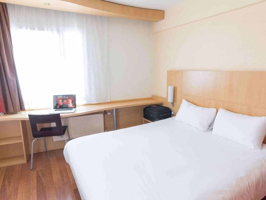 ibis Dunkerque Centre - Photo 2