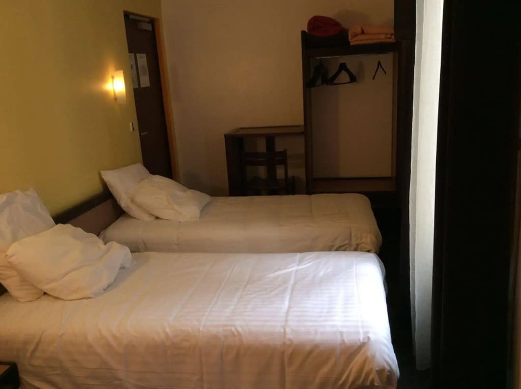 Hotel De La Place - Photo 5