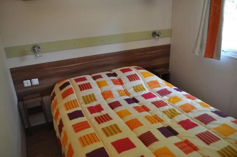 Camping Des Bastides Logements Insolites - Photo 5
