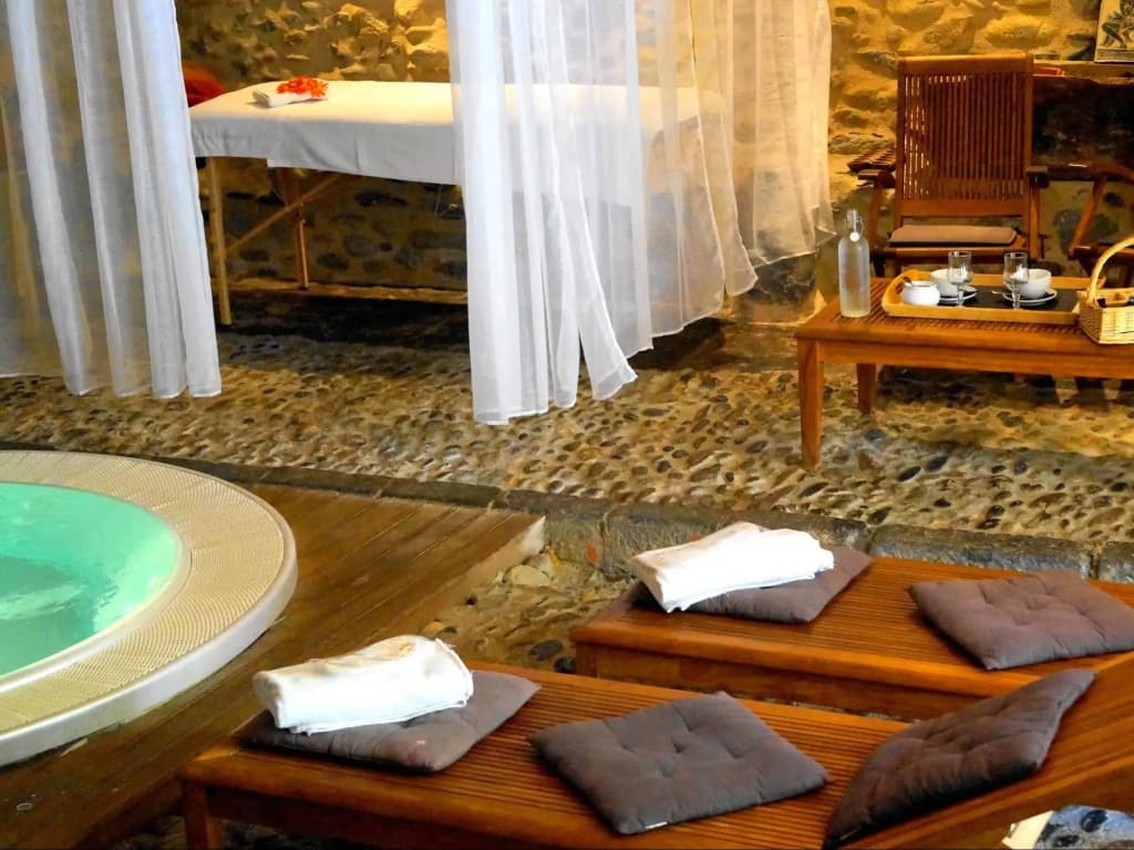 Hotel Logis - Chateau de Beauregard - Miniature 8