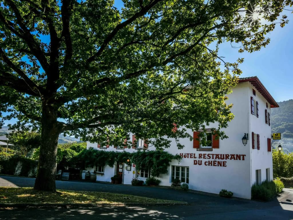 Hôtel du Chêne - Photo 1
