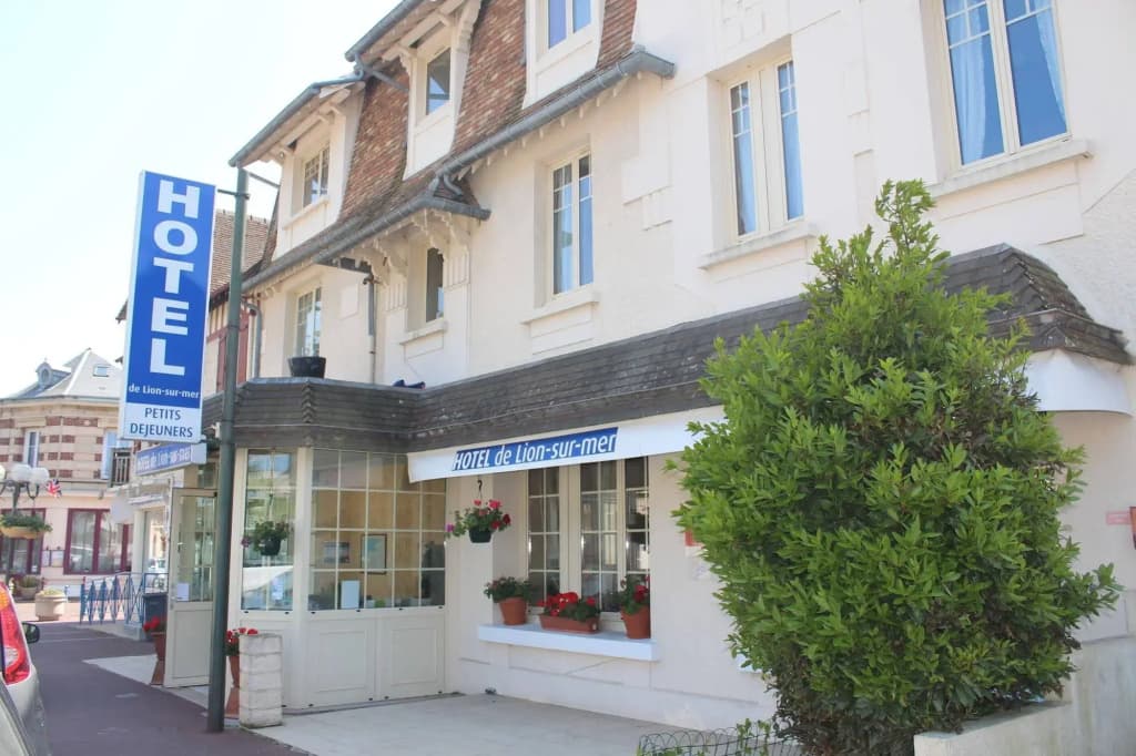 Hôtel de Lion sur Mer - Photo 1