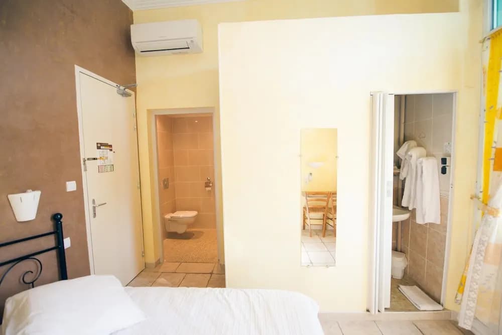 Hotel Altera Roma ( before Avignon Hôtel Monclar ) - Photo 5