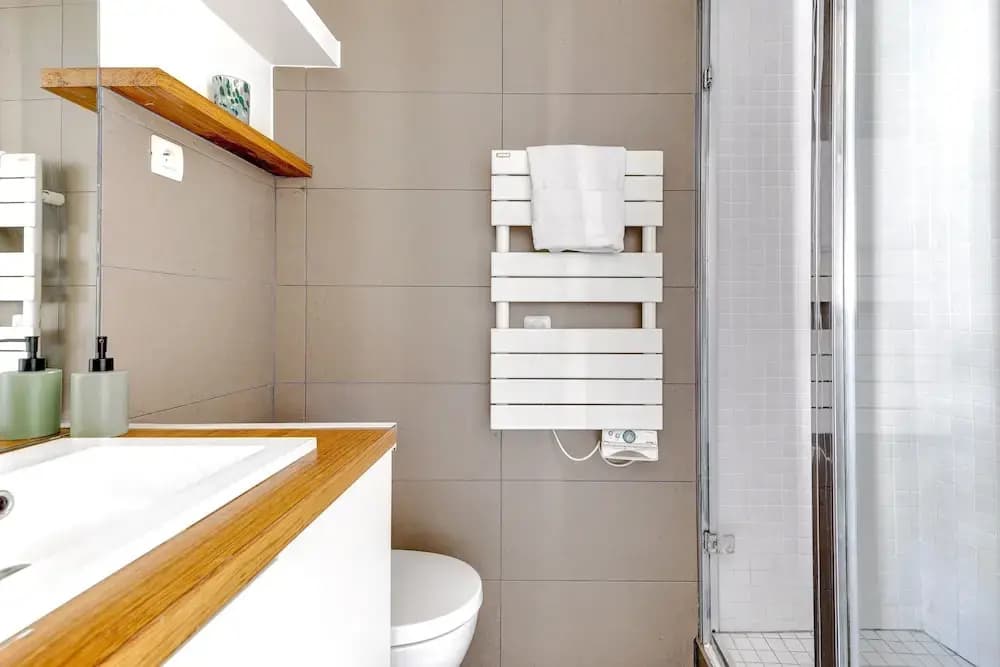 Bright 1BR by Palais Garnier - Miniature 6