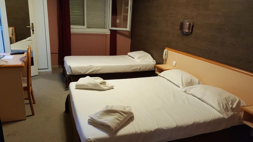 Hotel Les Cigalons - Photo 3