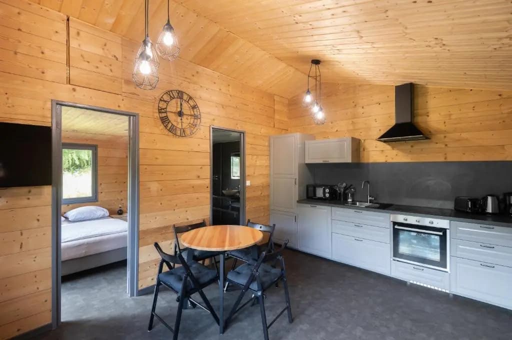 Chalet du Faubourg & Jacuzzi privatif - Miniature 6
