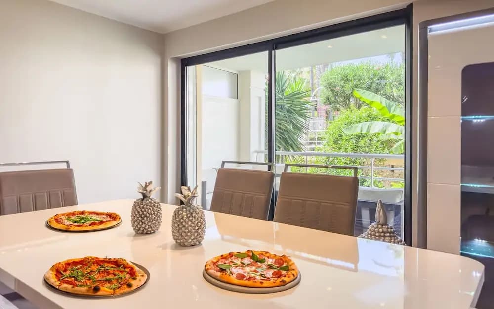 Le First in Cannes With 2 Bedrooms and 2 Bathrooms - Miniature 6