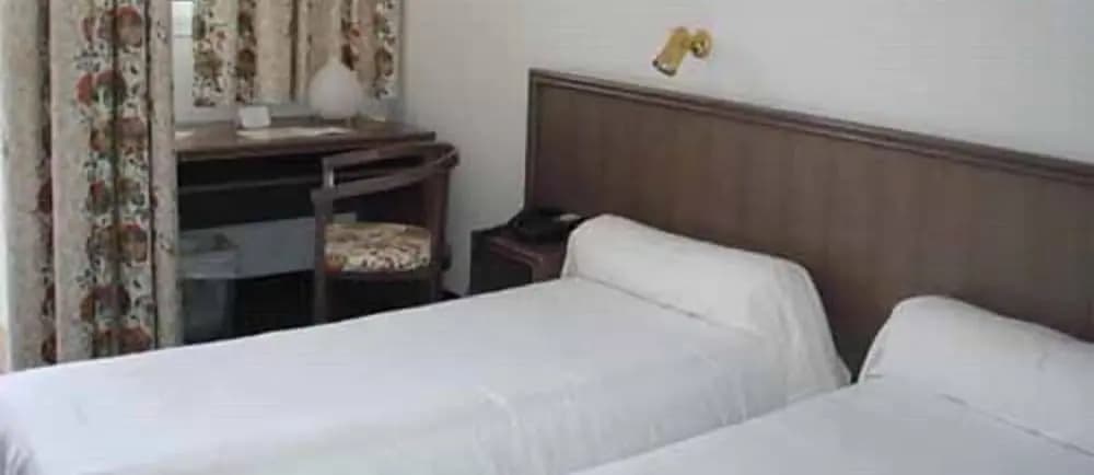 Hôtel La Chêneraie - Photo 4