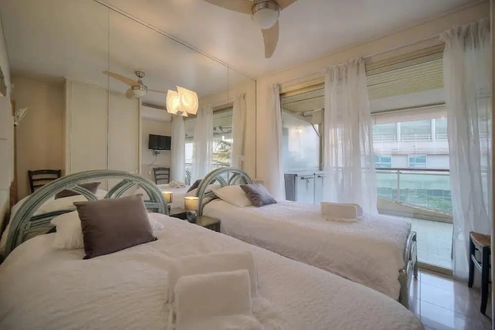 One Bed Apt in the Center of Cannes - 2198 - Photo 2