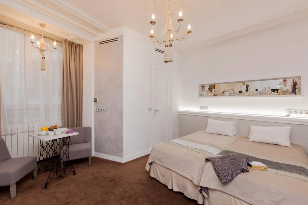 Hôtel Bonaparte - Photo 2