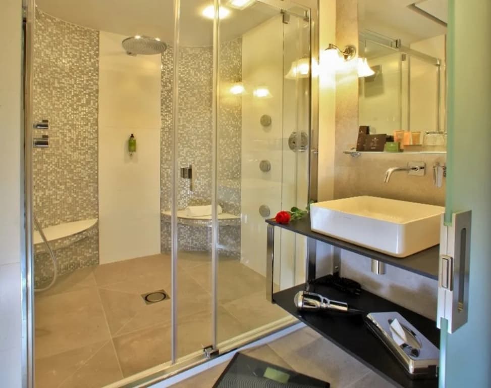 Plaza Madeleine Hotel & Spa - Miniature 8