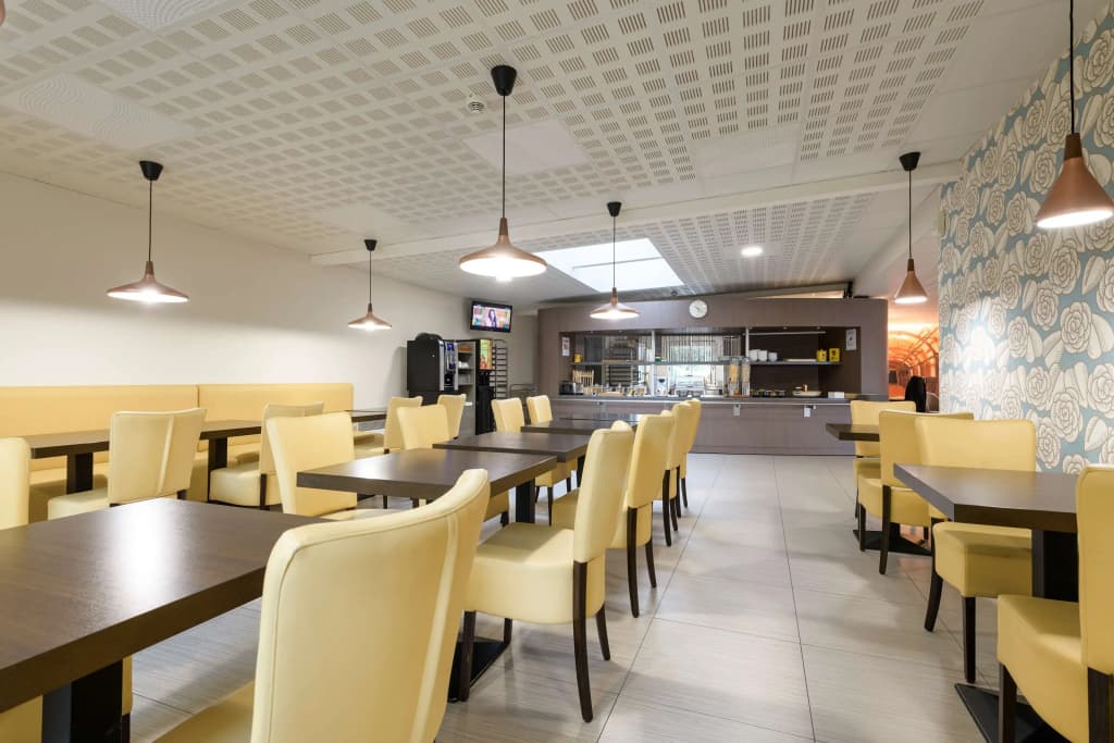 Sure Hotel by Best Western Reims Nord - Photo 2
