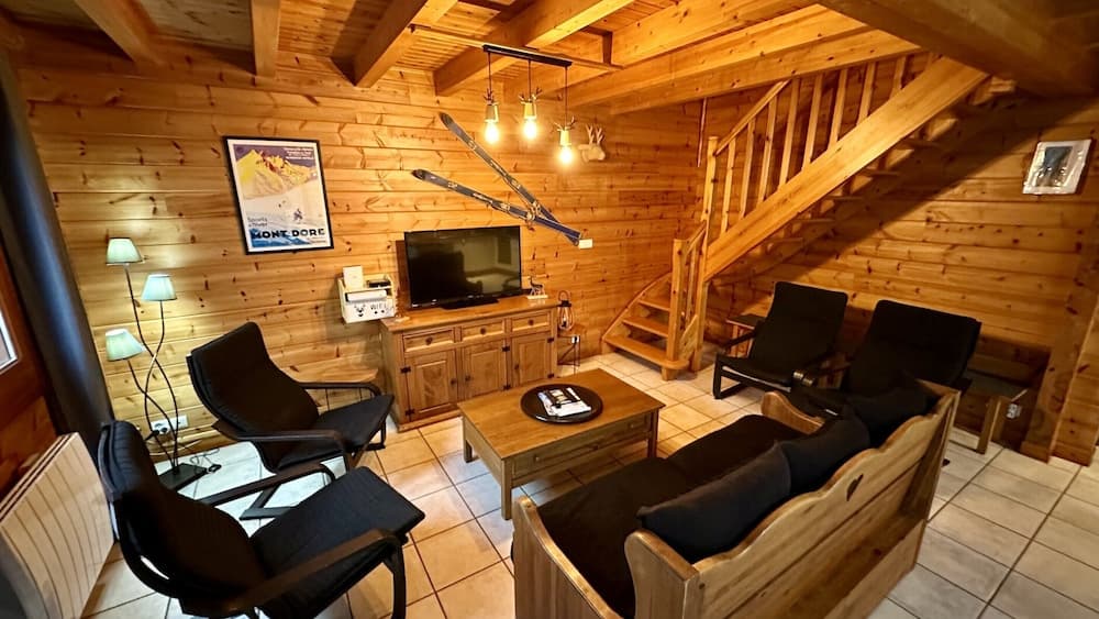 Breezy Nook Near the ski Resort - Photo 1