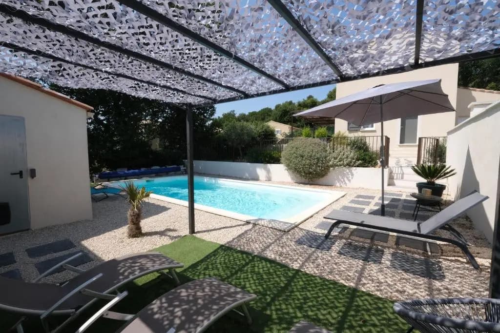 Maison Familiale Avec Piscine Privée Et Sécurisée Située À Caumont Sur Durance Dans Le Vaucluse Pour 6 Personnes Ls6-341 A...