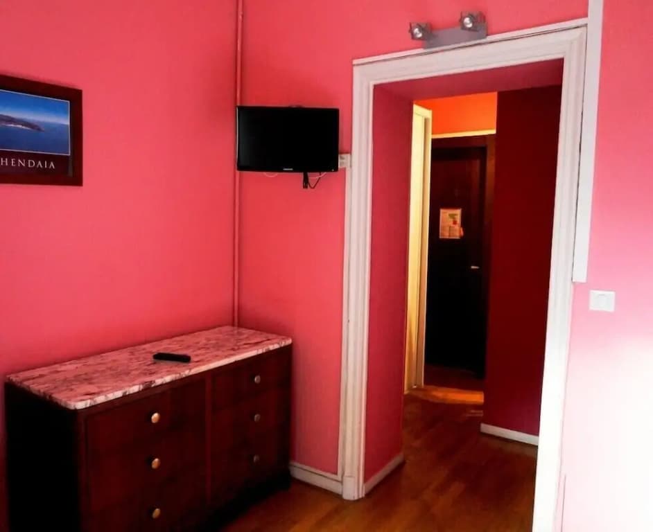 Hotel Bellevue - Photo 2