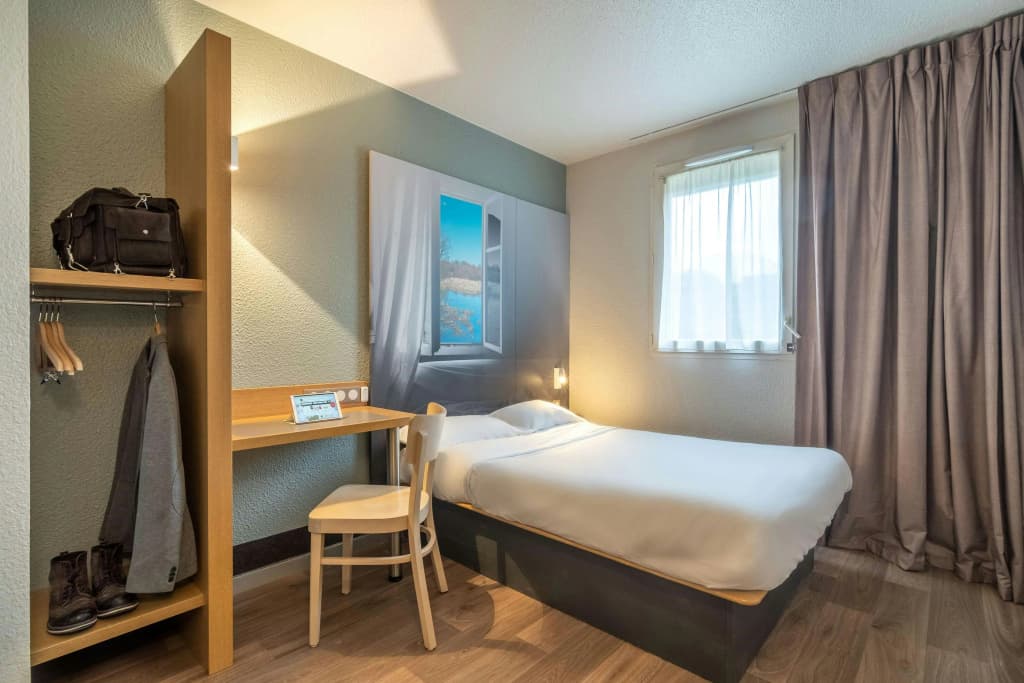 B&B HOTEL Châteauroux Aéroport - Miniature 6