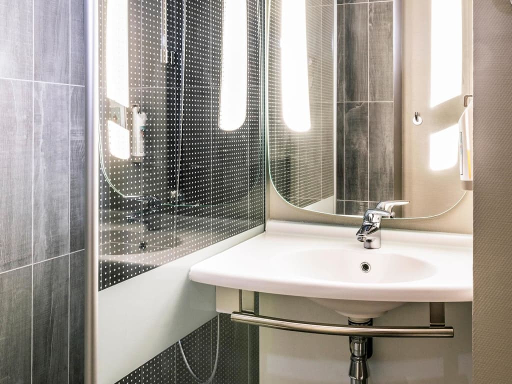 ibis Bourg En Bresse - Miniature 7