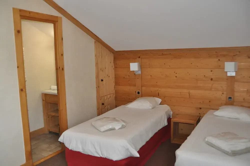 Getaway for 10 Near Slopes - Photo 2
