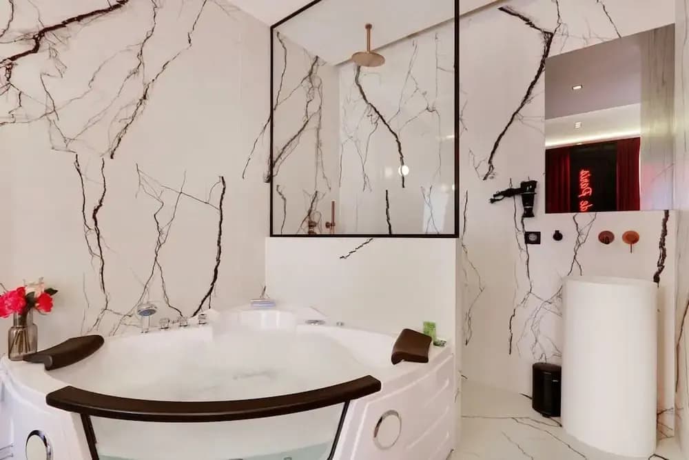 Luxurious Suite With AC Le Marais Beaubourg - Miniature 6