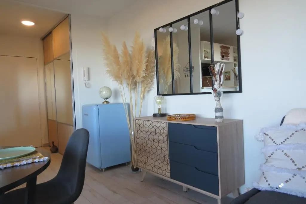 Coup de cœur pour ce cosy T2 avec vue imprenable sur la mer - 4GSUD101 - Photo 5