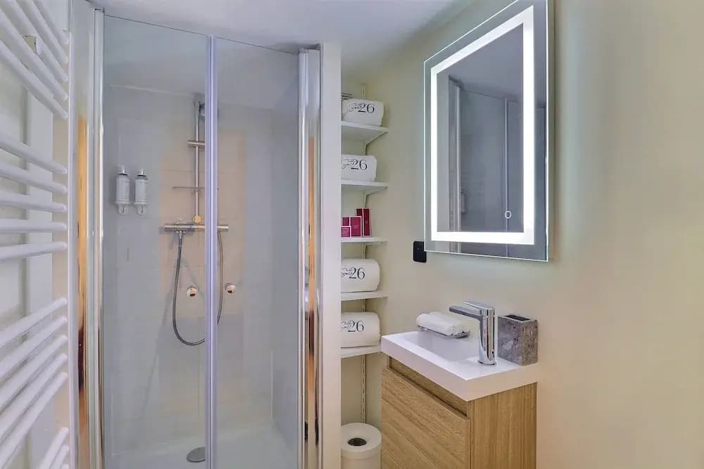 La Suite 26 (accès spa 1h/jour) - Miniature 8