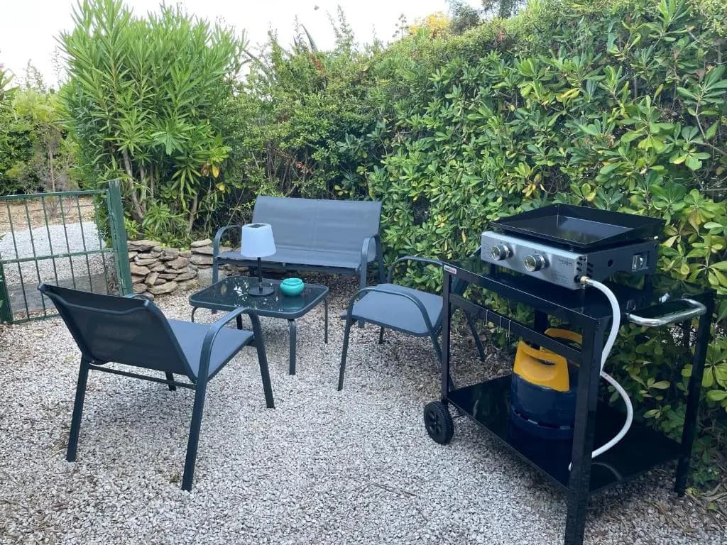 Studio/jardin/piscine/plage Le Lavandou Pramousquier - Miniature 7