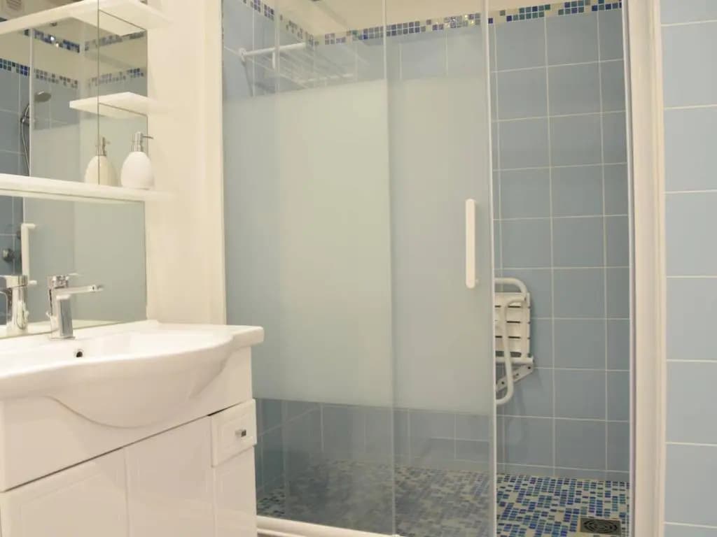 Appartement Le Lavandou, 2 pièces, 4 personnes - FR-1-251-297 - Miniature 6