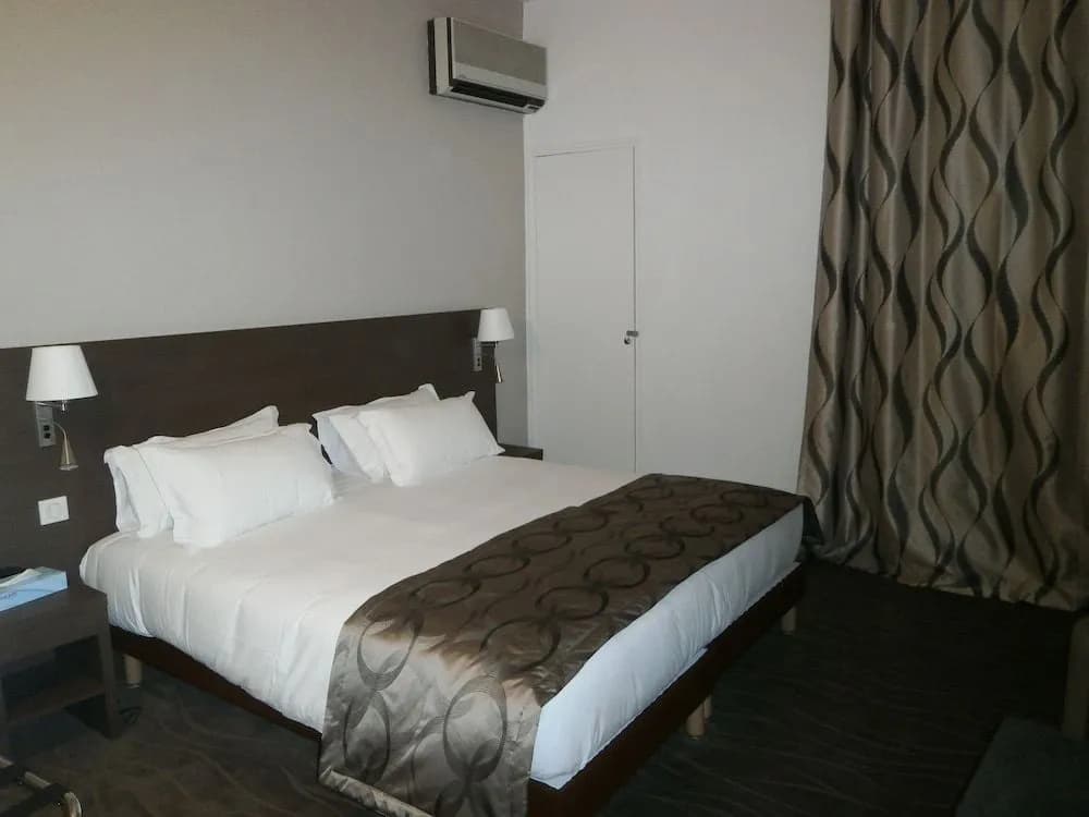 Hotel Carolina - Photo 3