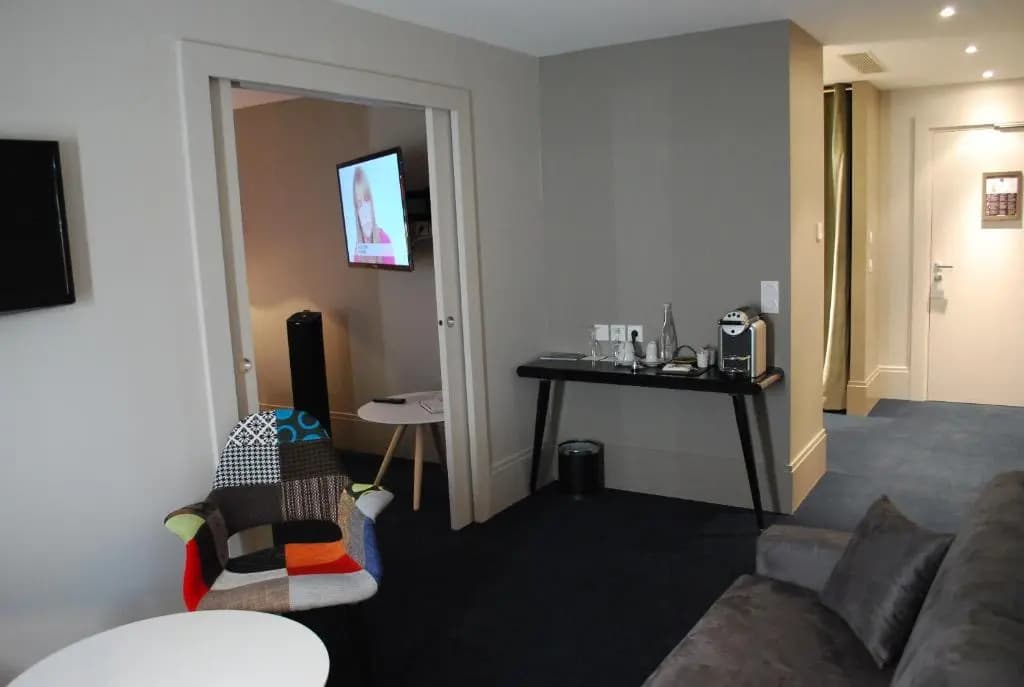 Hotel Le Cinq Hyper Centre Ville - Photo 5