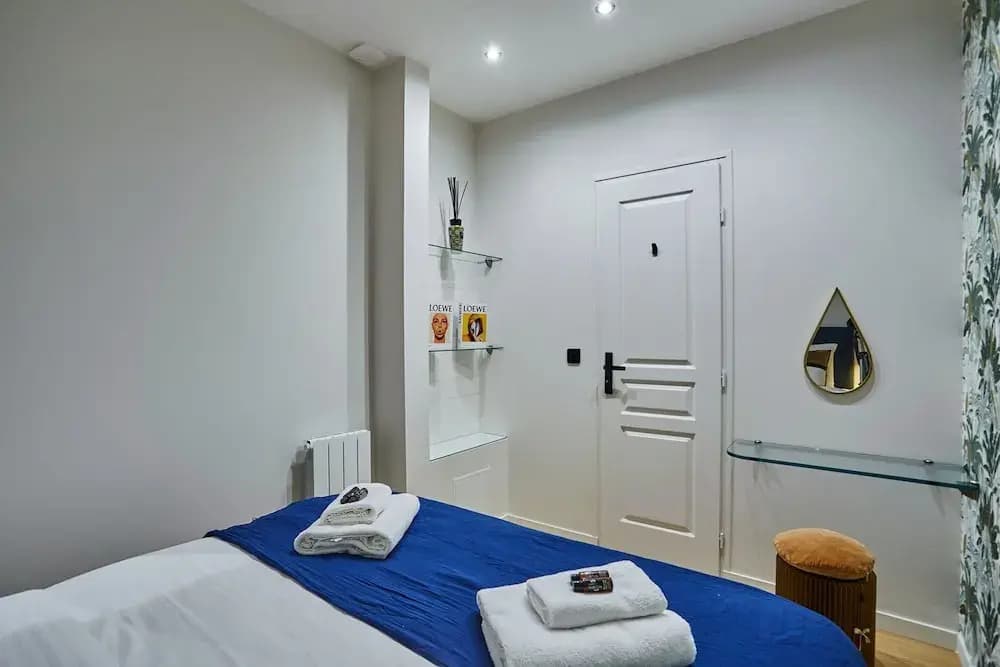 Apartment in the Center of Paris by Studioprestige - Photo 3