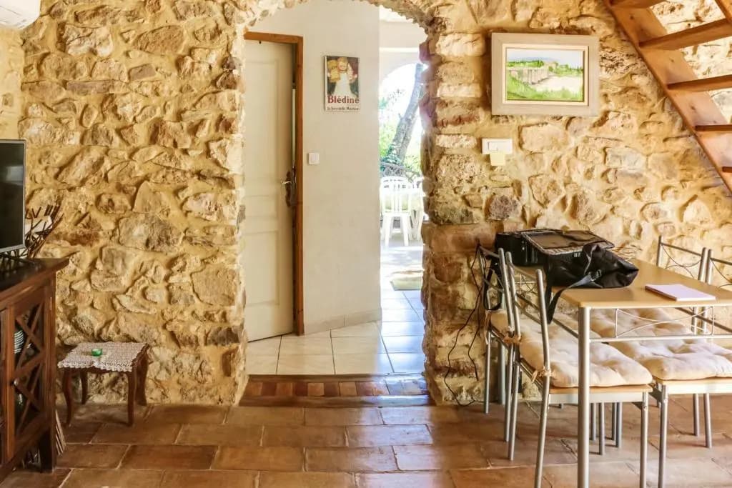 Maison d'une chambre avec piscine partagee terrasse amenagee et wifi a Pougnadoresse - Photo 3