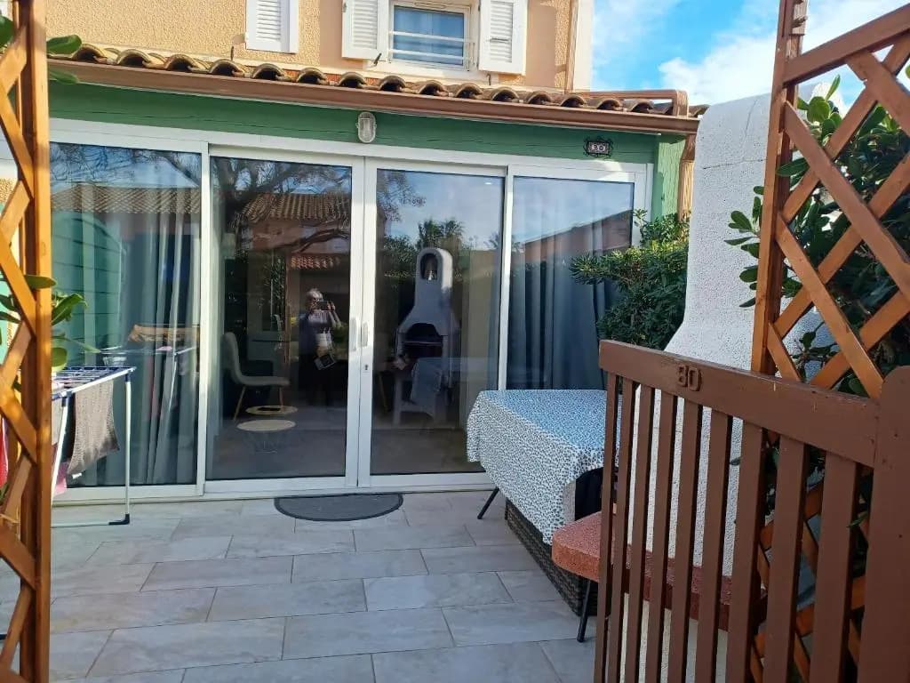 Maison de 2 chambres a Vendres a 300 m de la plage avec piscine partagee et terrasse amenagee - Photo 3