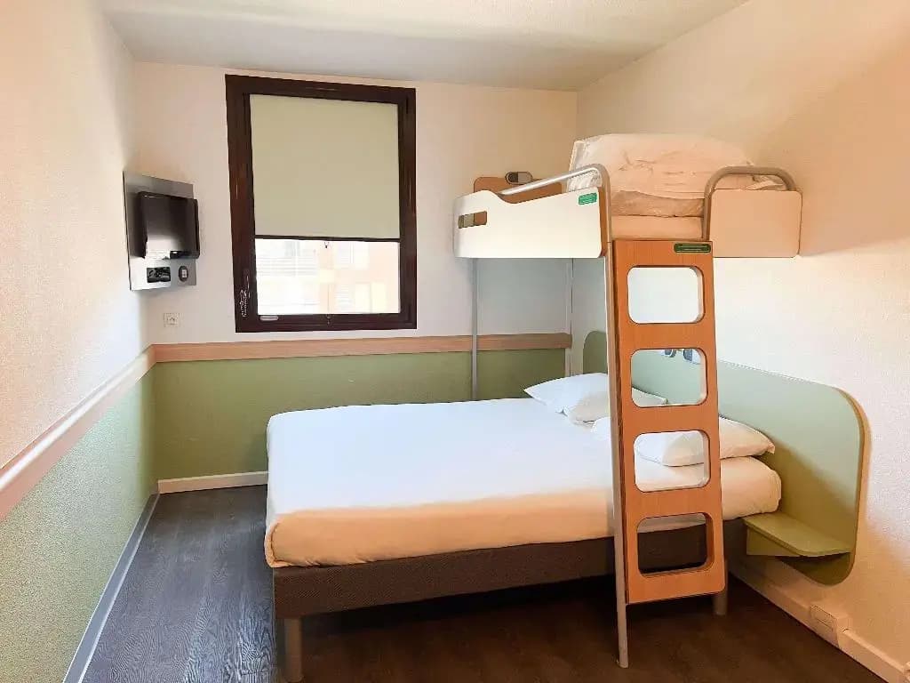 ibis budget Nimes Centre Gare - Miniature 6