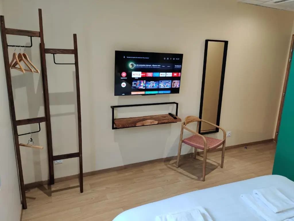 Hôtel de la Tour - Photo 1
