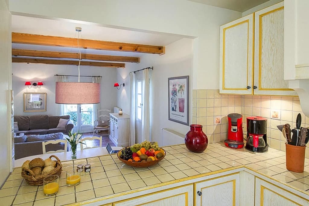 Terraced House in Domaine de Saint-endreol With Golf, SPA and Communal Pool - Miniature 7