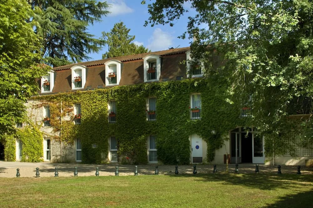 L'Orangerie du Chateau des Reynats - Photo 1