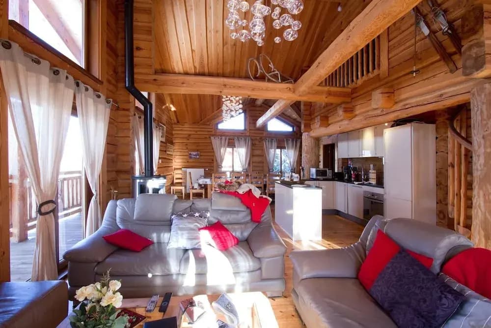 Chalet With a Fireplace at 500m From ski Lift - Photo 2
